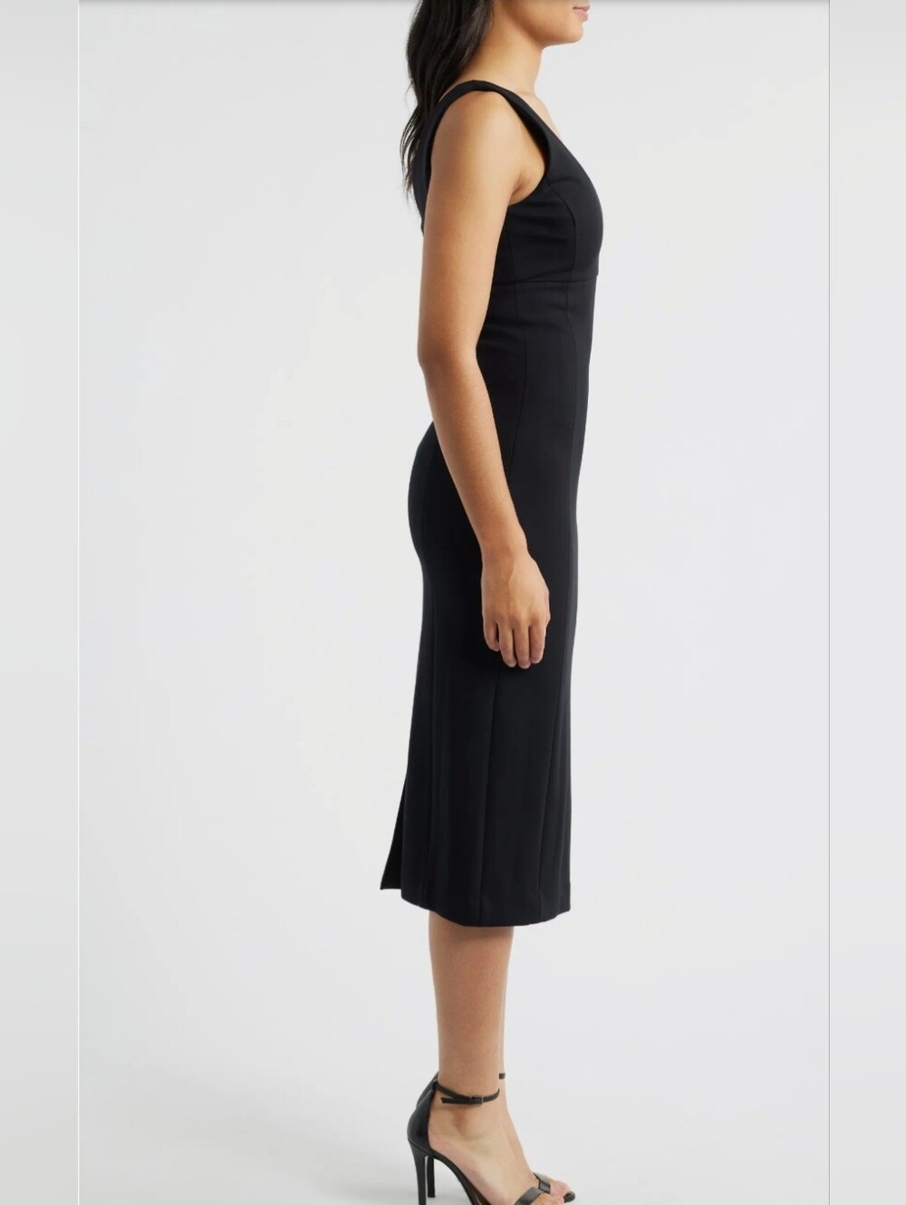 New Spanx Low V-Neck Midi Dress Size Medium - Picture 3 of 16